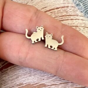 1 Pair Stainless Steel Dainty Silver Kitty Cat Kitten Pierced Stud Earrings New!